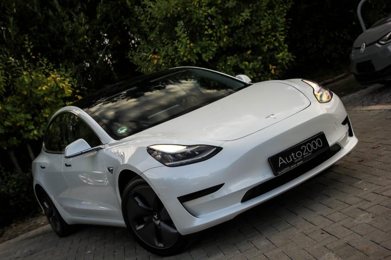 Tesla - Model3 - pic3