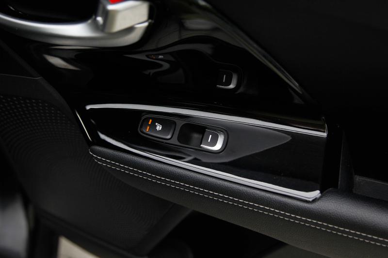 Kia - Niro-Hybrid - pic32