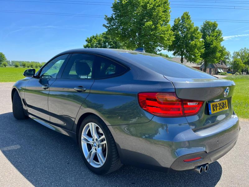 BMW - 325 - pic6