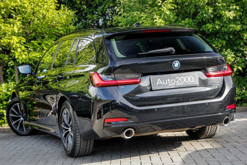 BMW - 320 - pic9
