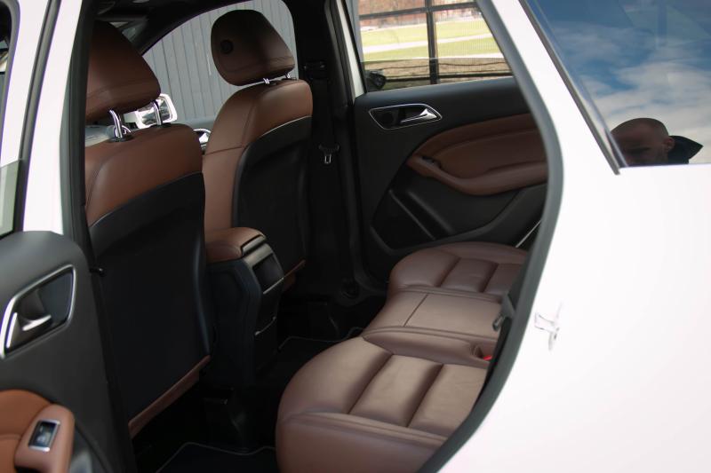 Mercedes - B180 - pic16