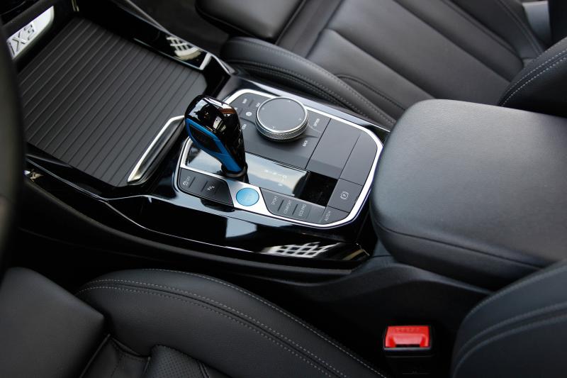 BMW - IX3 - pic28