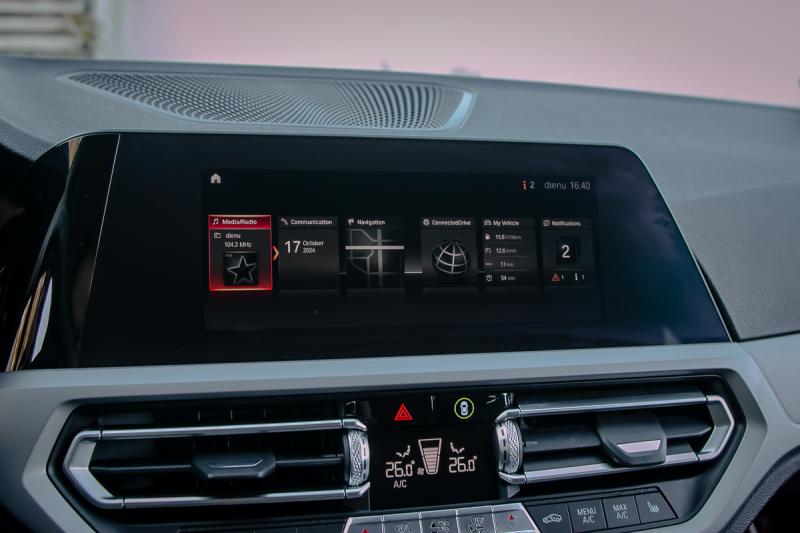 BMW - 320 - pic24