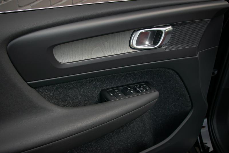Volvo - XC40 - pic23
