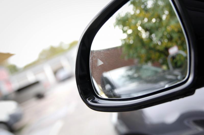 BMW - IX3 - pic35