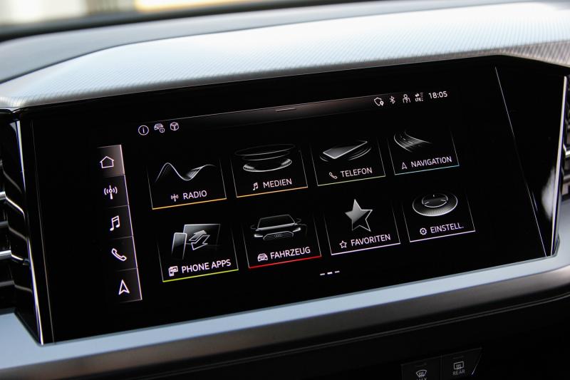 Audi - Q4 - pic39