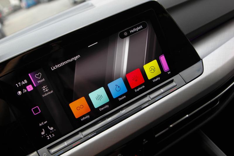 Volkswagen - Golf VIII - pic16