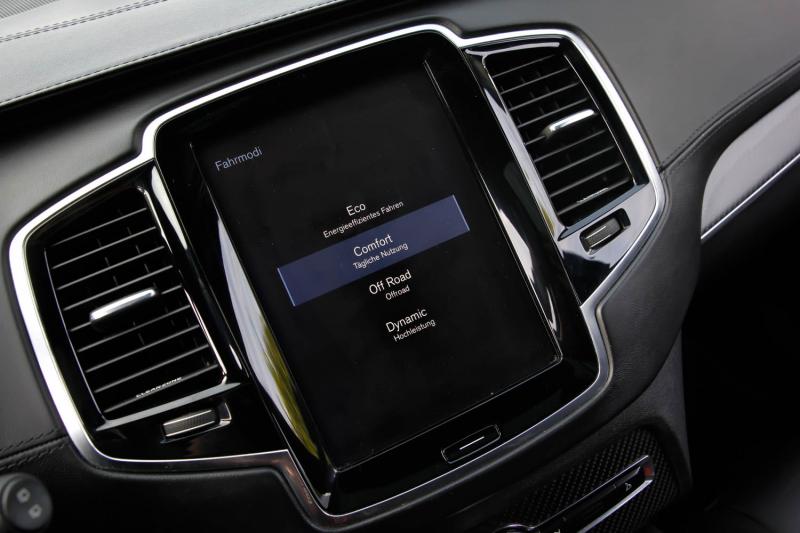 Volvo - XC90 - pic26