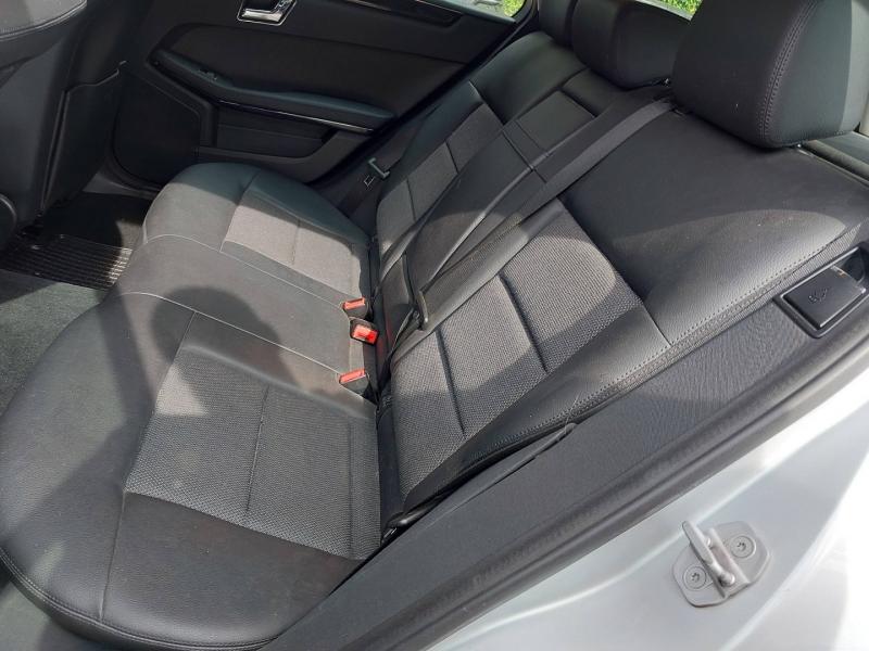 Mercedes - E300 - pic6