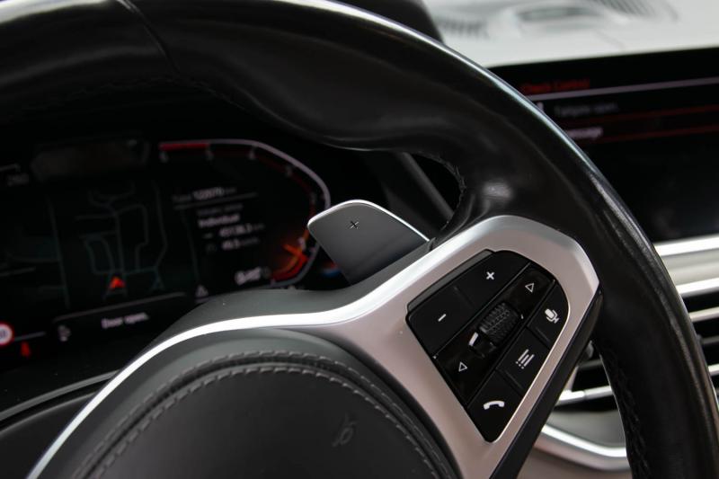 BMW - X7 - pic49