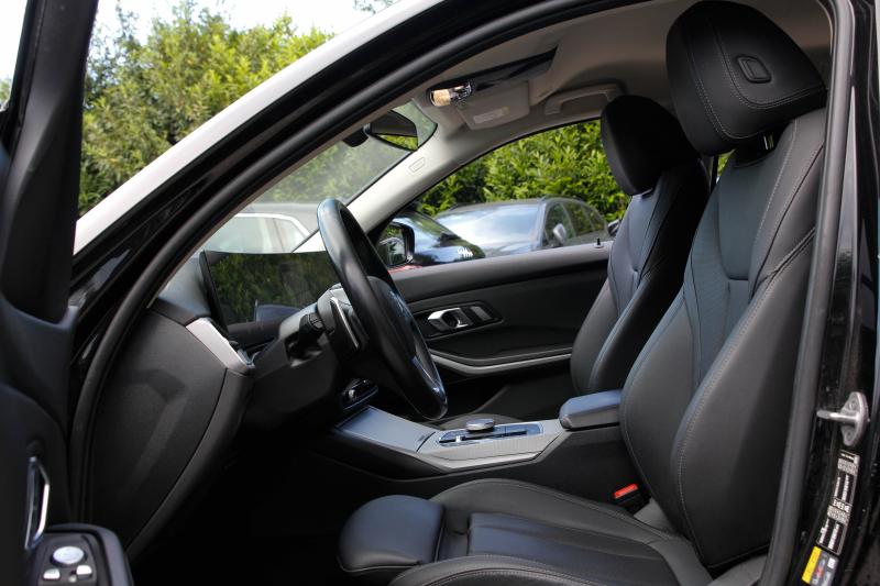 BMW - 320 - pic12