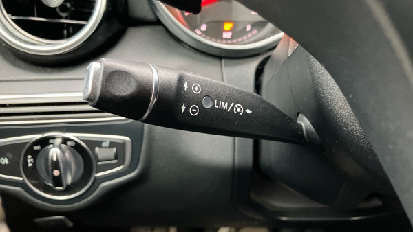 Mercedes - C220 - pic6