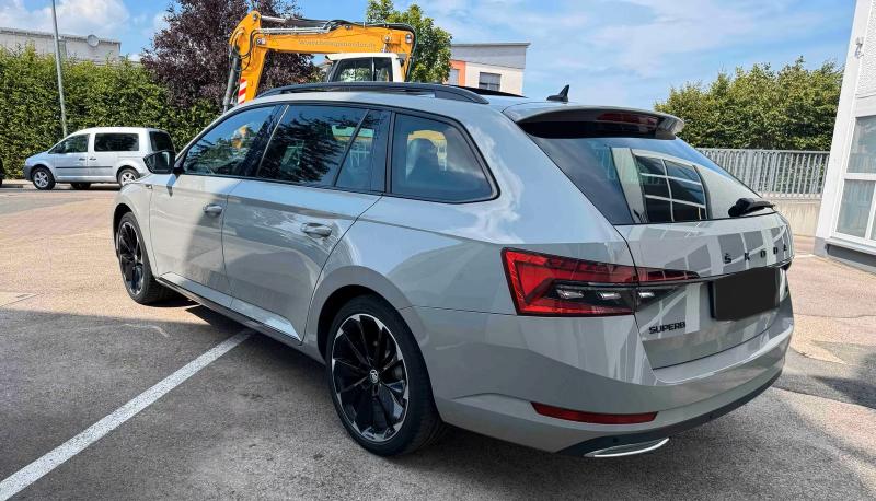 Skoda - Skoda Superb 1.4 Plug-in Hybrid Sportline iV - pic2