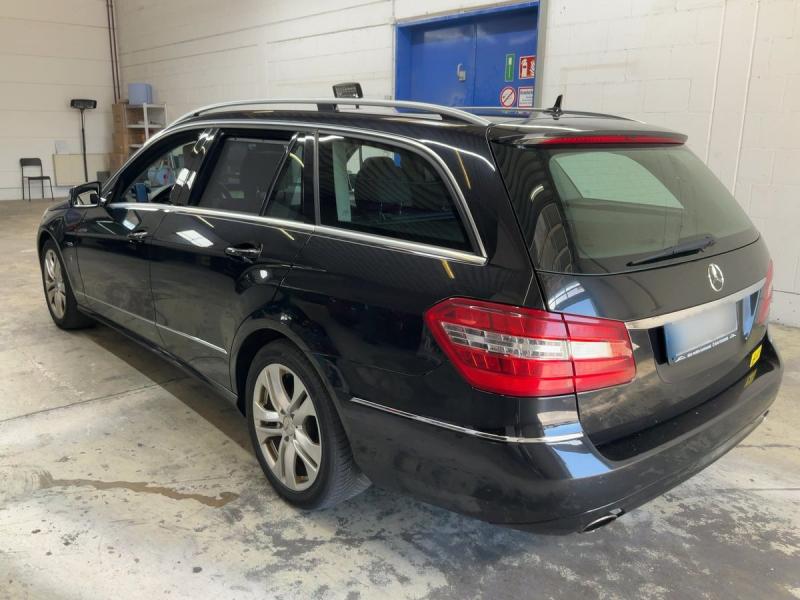Mercedes - E-Klasse E 350 CDI T BlueEfficiency Avantgarde - pic3