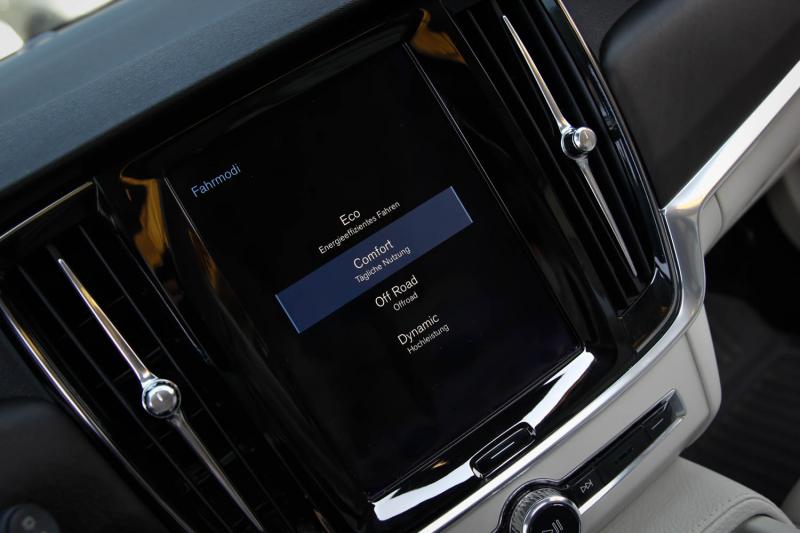 Volvo - V90 Cross Country - pic27