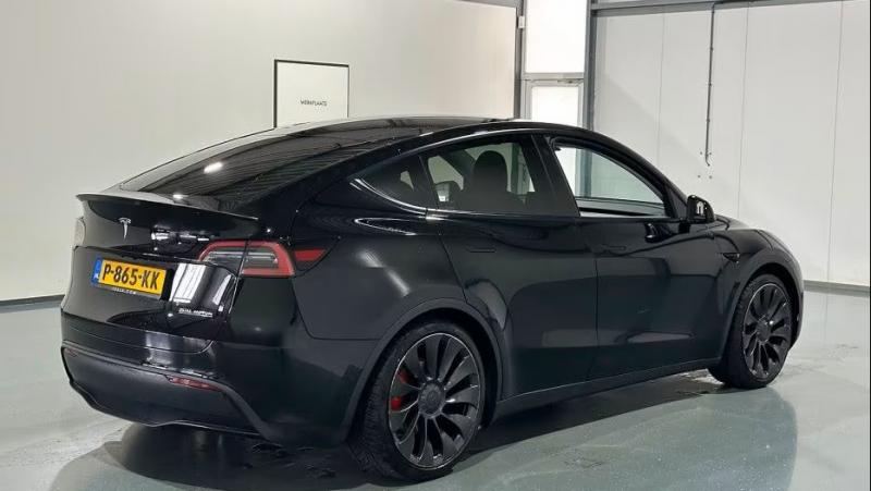 Tesla - Model Y Long Range AWD - pic2