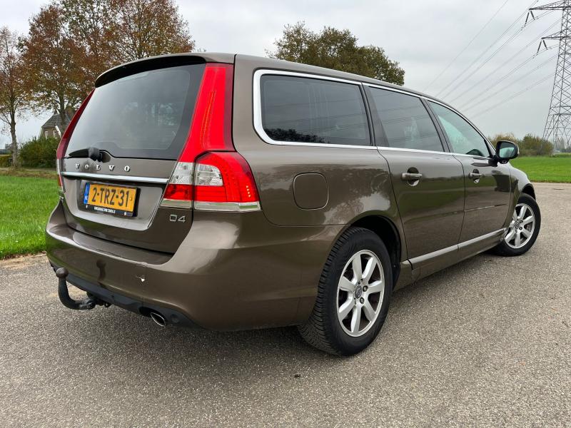 Volvo - v70 - pic5