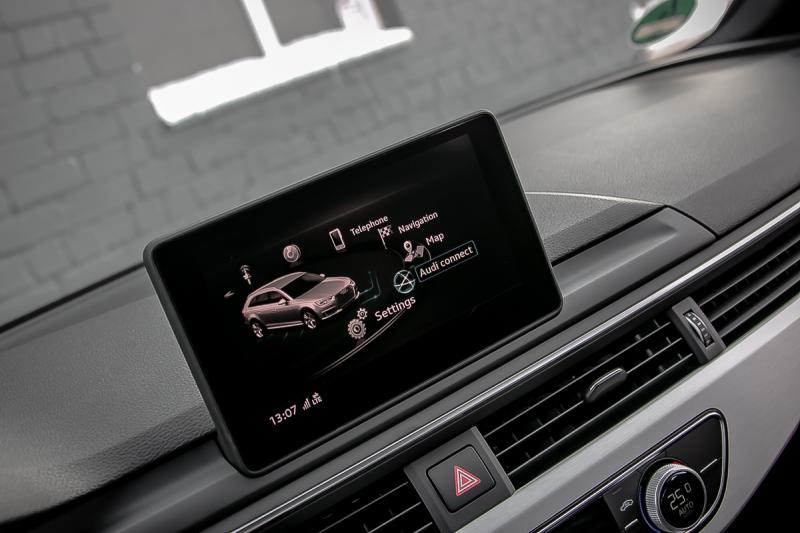 Audi - A4 - pic25