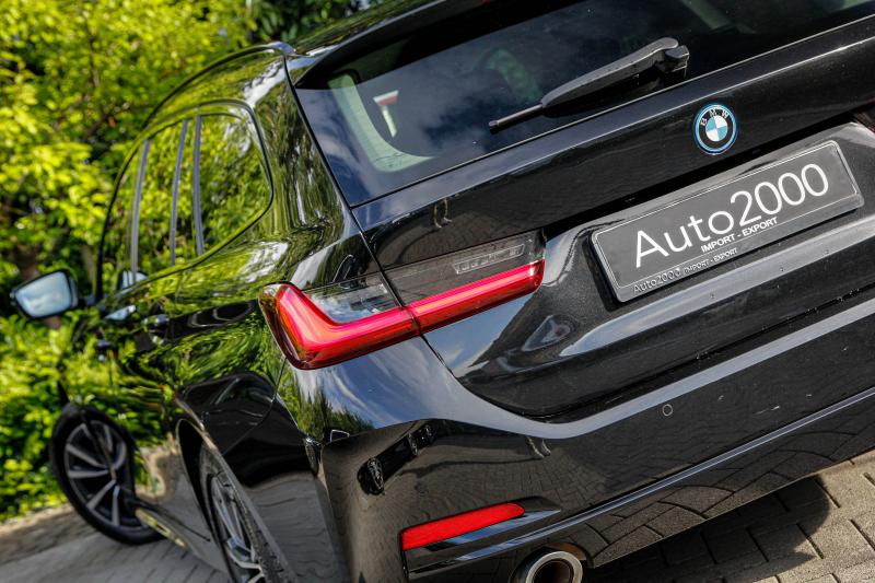BMW - 320 - pic7