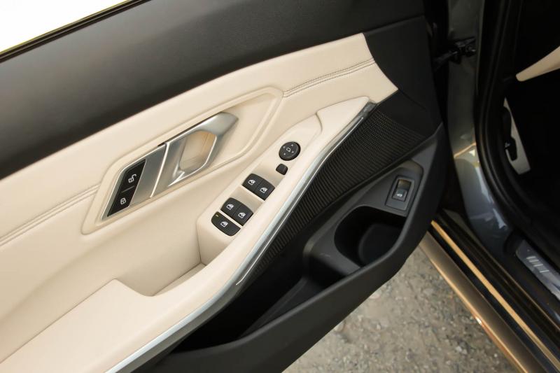 BMW - 320 - pic39