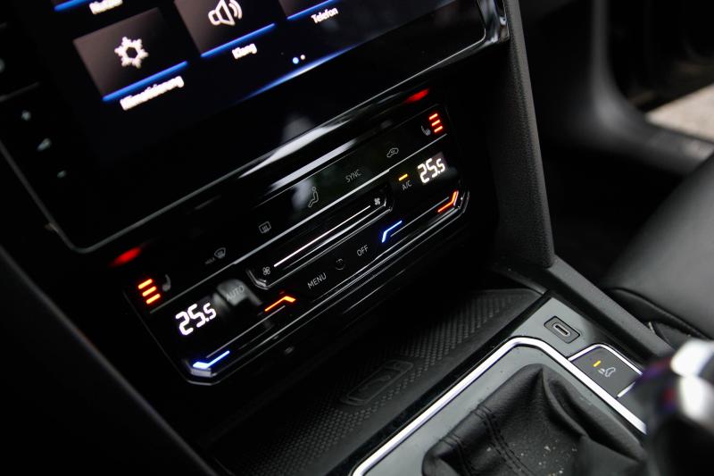 Volkswagen - Passat - pic37