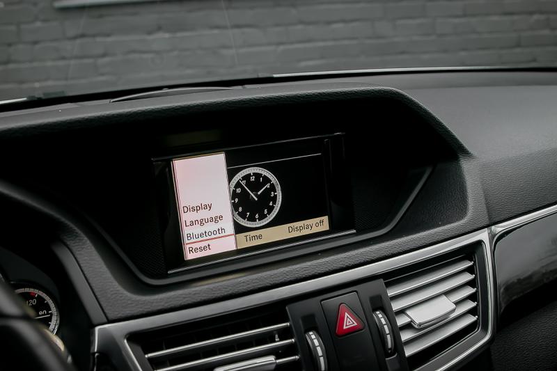 Mercedes - E300 - pic22