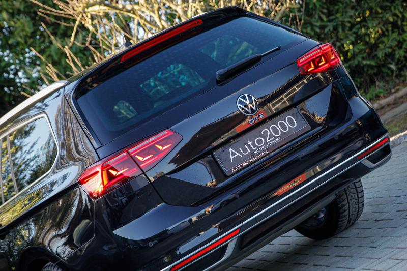 Volkswagen - Passat - pic6