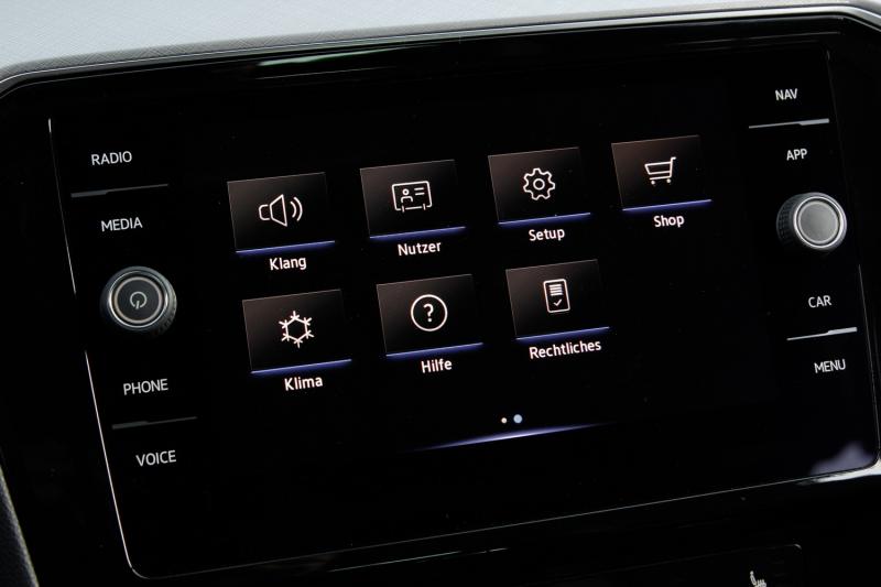 Volkswagen - Passat - pic30