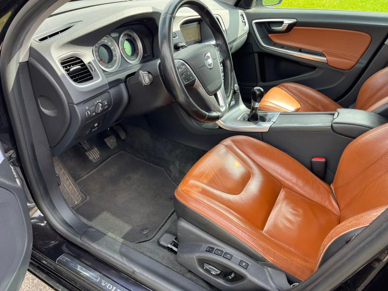 Volvo - V60 - pic8