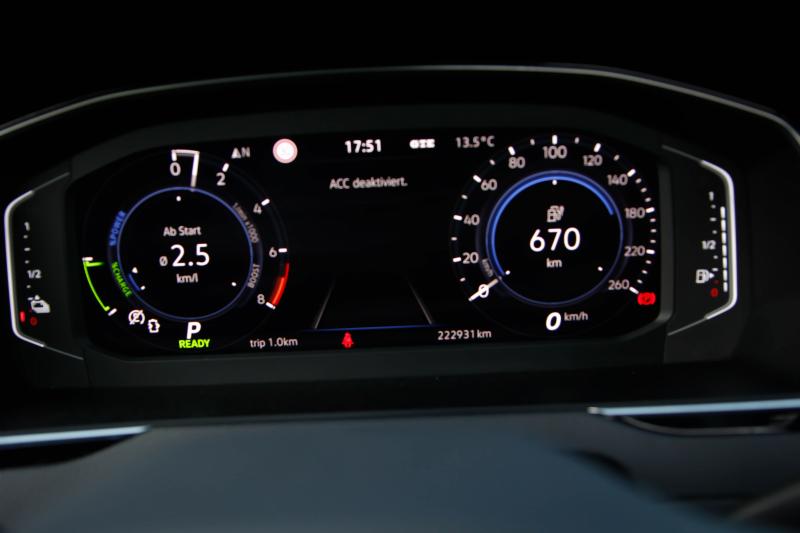 Volkswagen - Passat - pic28
