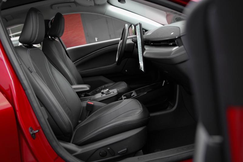 Ford - Mustang - pic8