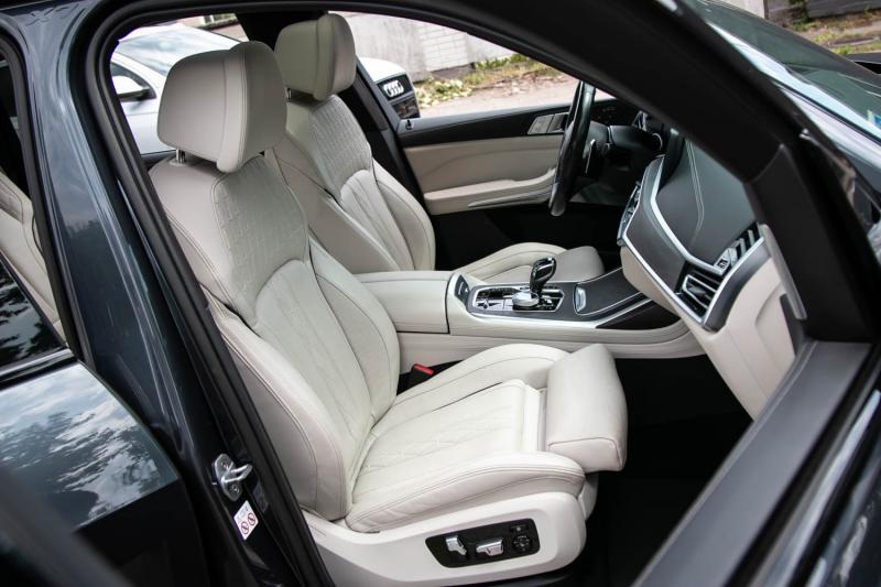BMW - X7 - pic10