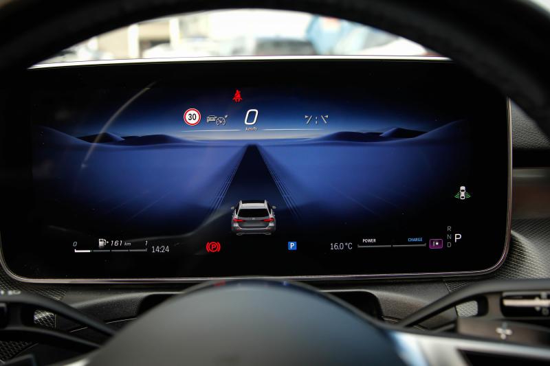 Mercedes - C200 - pic41