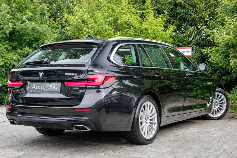 BMW - 530e - pic8