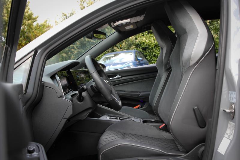 Volkswagen - Golf 8 - pic14