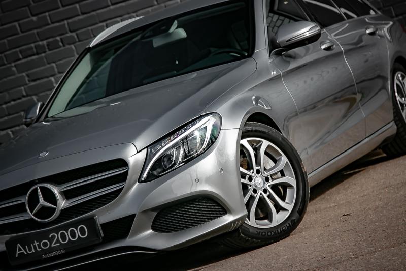 Mercedes - C-klase - pic5
