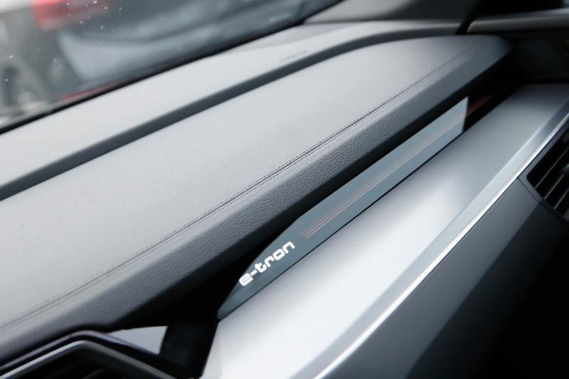 Audi - E-tron - pic40