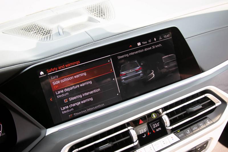 BMW - X7 - pic34
