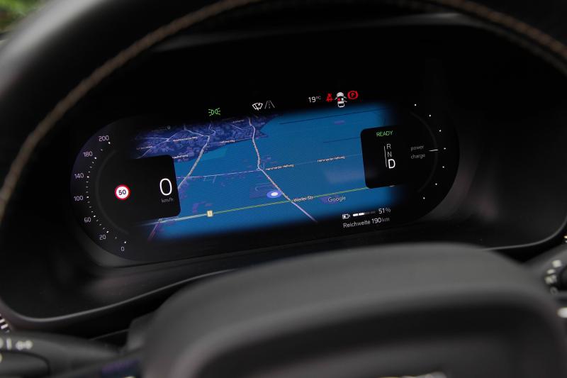 Volvo - XC40 - pic32