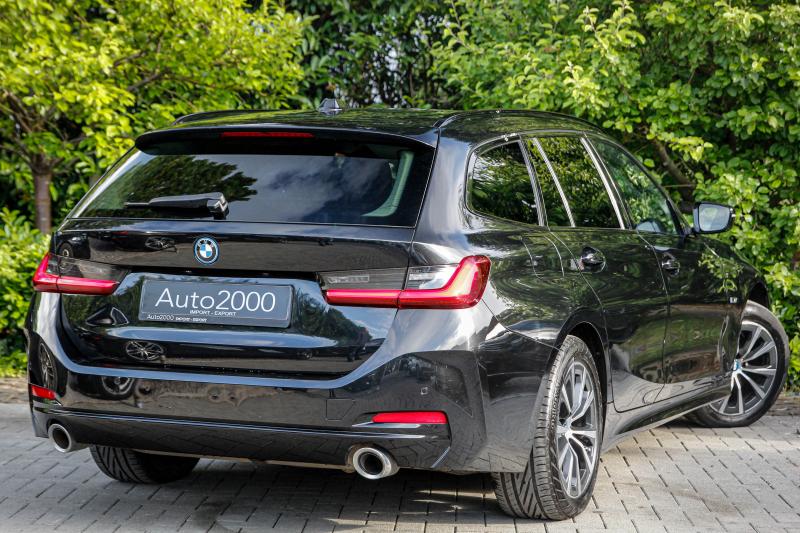 BMW - 320 - pic6