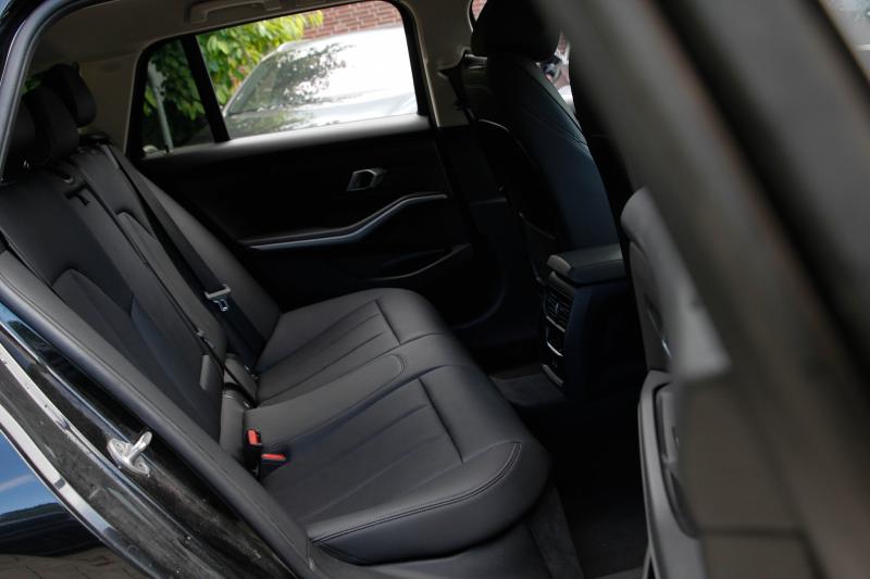 BMW - 320 - pic16