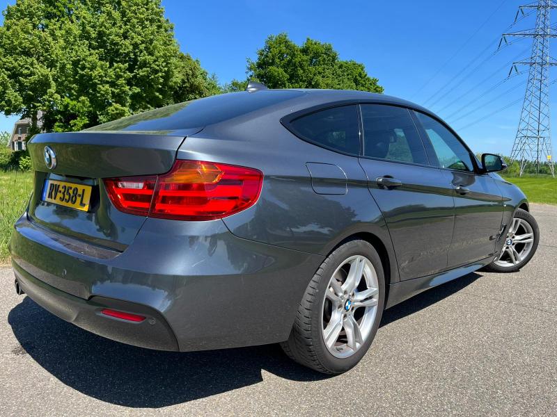 BMW - 325 - pic7