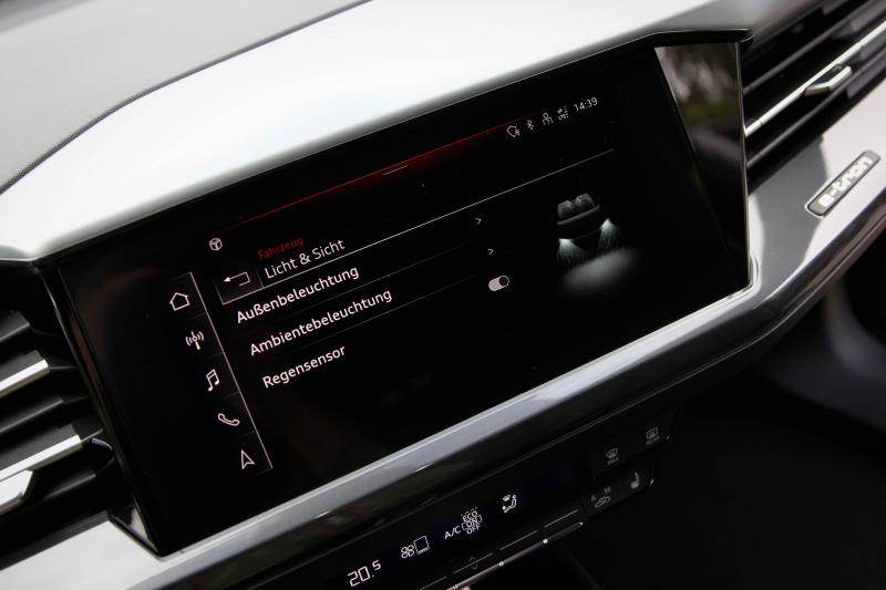 Audi - Q4 - pic31