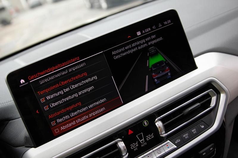BMW - IX3 - pic28