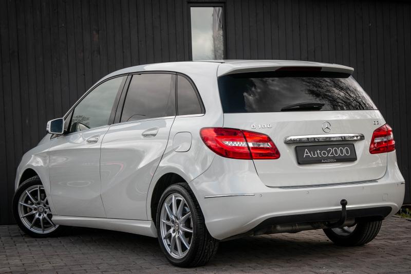 Mercedes - B180 - pic7