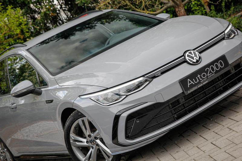 Volkswagen - Golf 8 - pic10