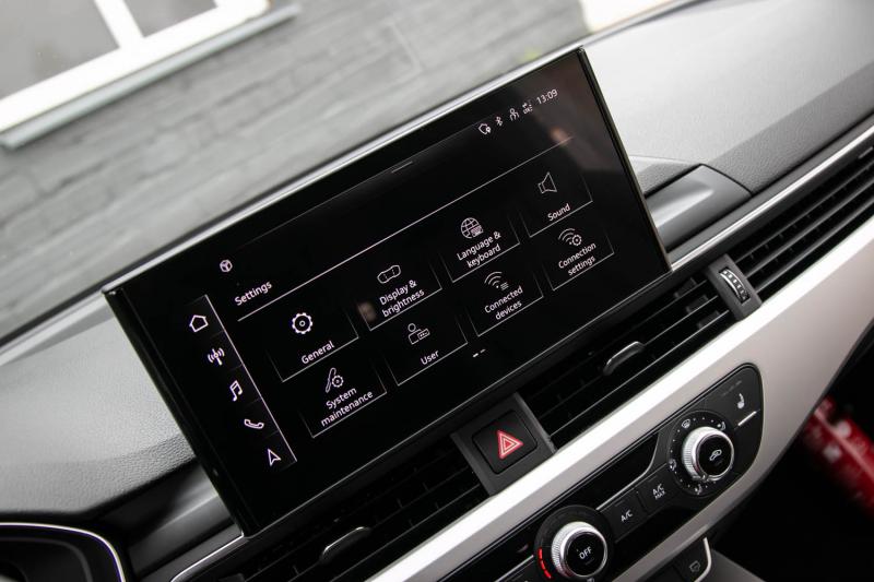Audi - a4 - pic24