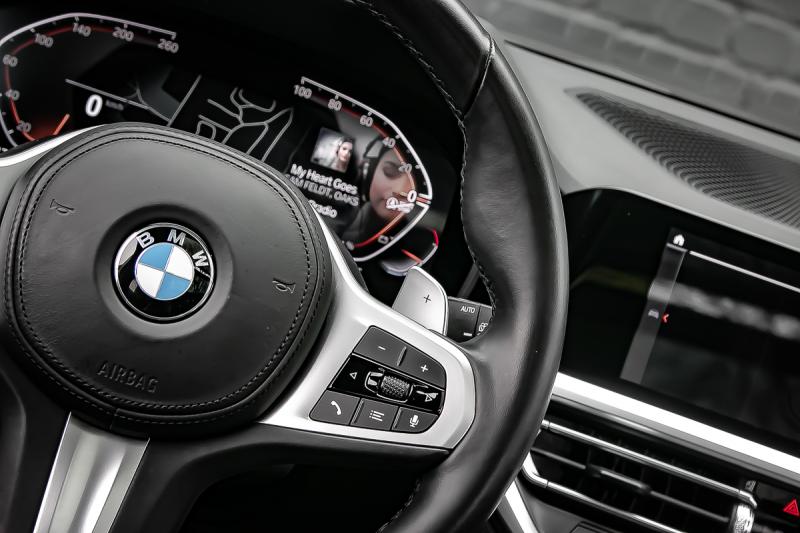 BMW - 320 - pic51