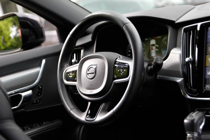 Volvo - V90 Cross Country - pic10
