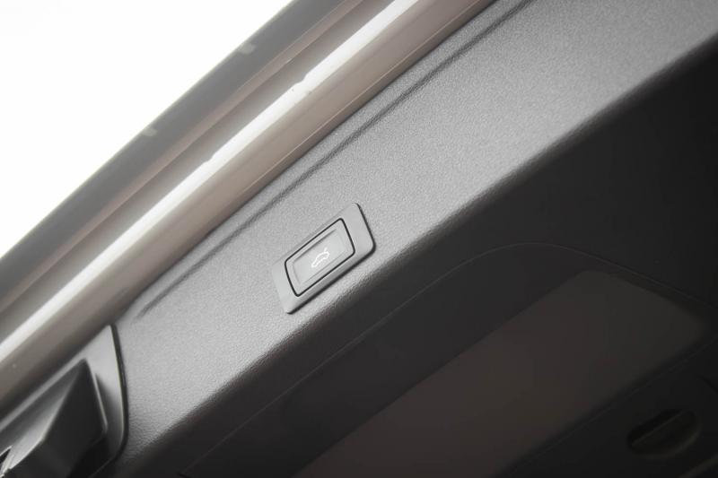 Audi - a4 - pic37